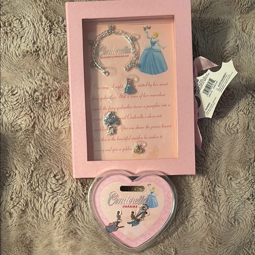 Vintage Disney Cinderella charm bracelet with extra charms